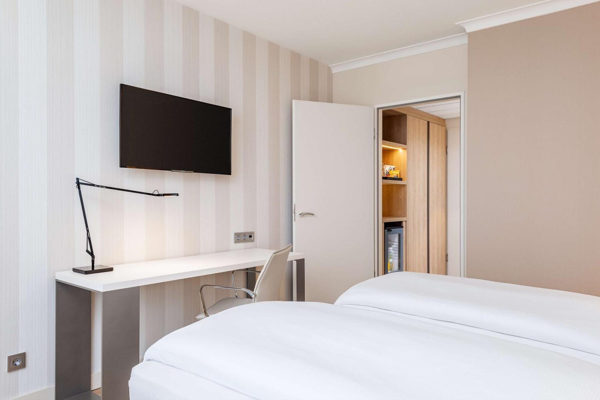 Nh Berlin Alexanderplatz Hotel Luaran gambar
